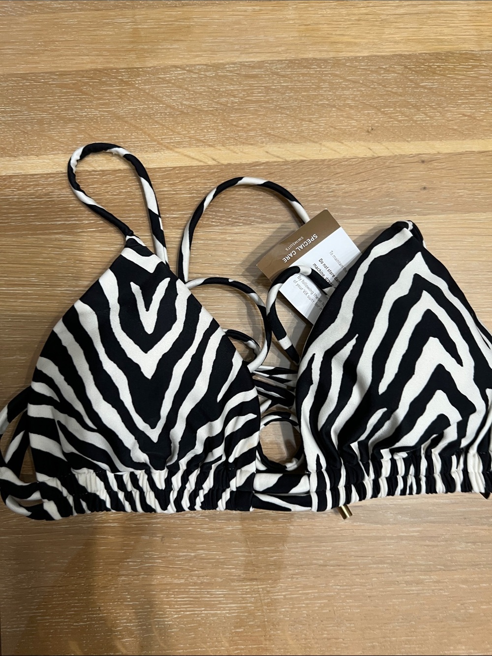 VIX- Fiorella Camilla Tied Bikini Top. Zebra Print Black & White Print. NWT L